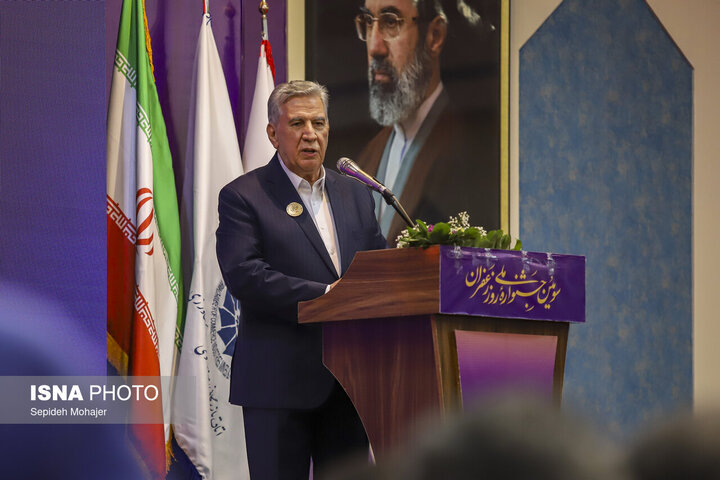 رئیس اتاق بازرگانی ایران: ظرفیت برداشت ۴۰۰ تن زعفران در خراسان رضوی وجود دارد