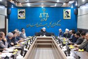 لزوم برخورد با تصرفات غیرقانونی اراضی ملی و وصول مطالبات معوق دستگاه های دولتی