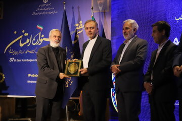 سی‌وهفتمین جشنواره امتنان از کارگران نخبه و گروه‌های کار نمونه استان آذربایجان شرقی