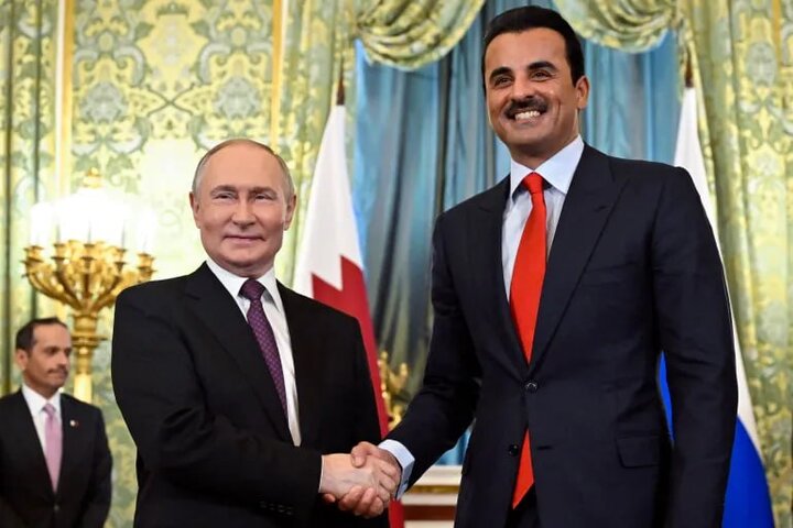 امیر قطر در دیدار با پوتین: جهان بهای بحران تنگه هرمز را می‌پردازد
