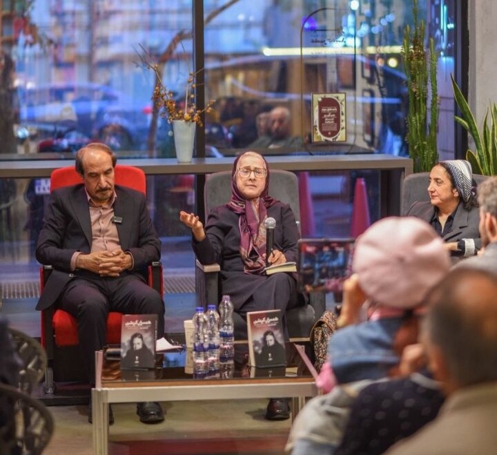 الهه کولایی: کتاب «همسران کرملین» به مرور تاریخ اتحادیه شوروی پرداخته است