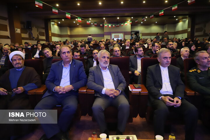 مدیر کل کار آذربایجان شرقی: توسعه پایدار بدون گفت‌وگوی اجتماعی محقق نمی‌شود