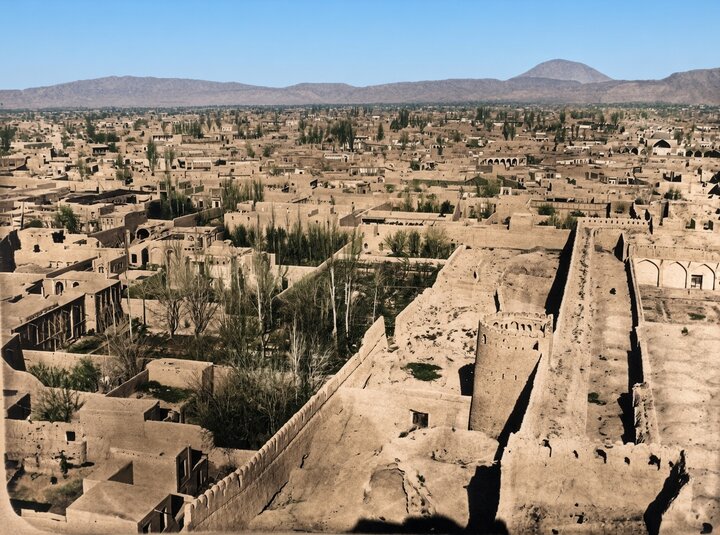 تبریز و کرمانشاه، حدود ۱۰۰ سال پیش