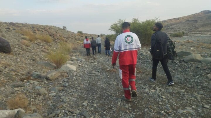 نجات جان ٣ دانشجوی مفقود شده در ارتفاعات غار شعیب جیرفت