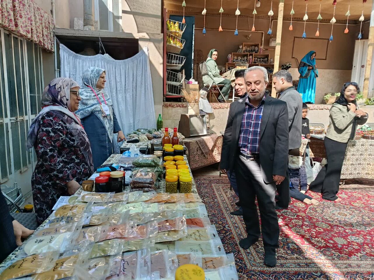 گشایش نخستین نمایشگاه دائمی رهبران شغلی بانوان در یزد