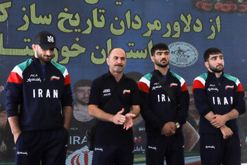 از راست پیام احمدی، علی احمدی وفا، بابک ولی محمدی و دانیال سهرابی