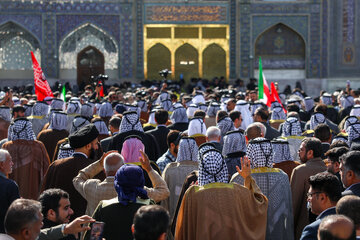 تشرف شیوخ عشایر عراق به حرم مطهر رضوی