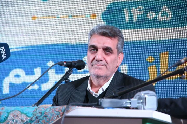استاندار سمنان: نماز، محور آرامش معنوی و زمینه تقویت مسئولیت‌پذیری اجتماعی است