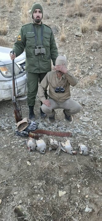 ۴۰ روز دور از خانواده برای نجات خانه طبیعت