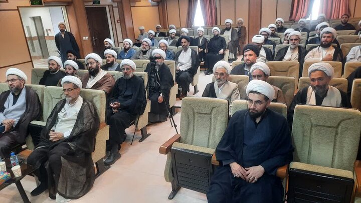 اجلاسیه مدیران و معاونان آموزشی مدارس علمیه مازندران در آمل برگزار شد