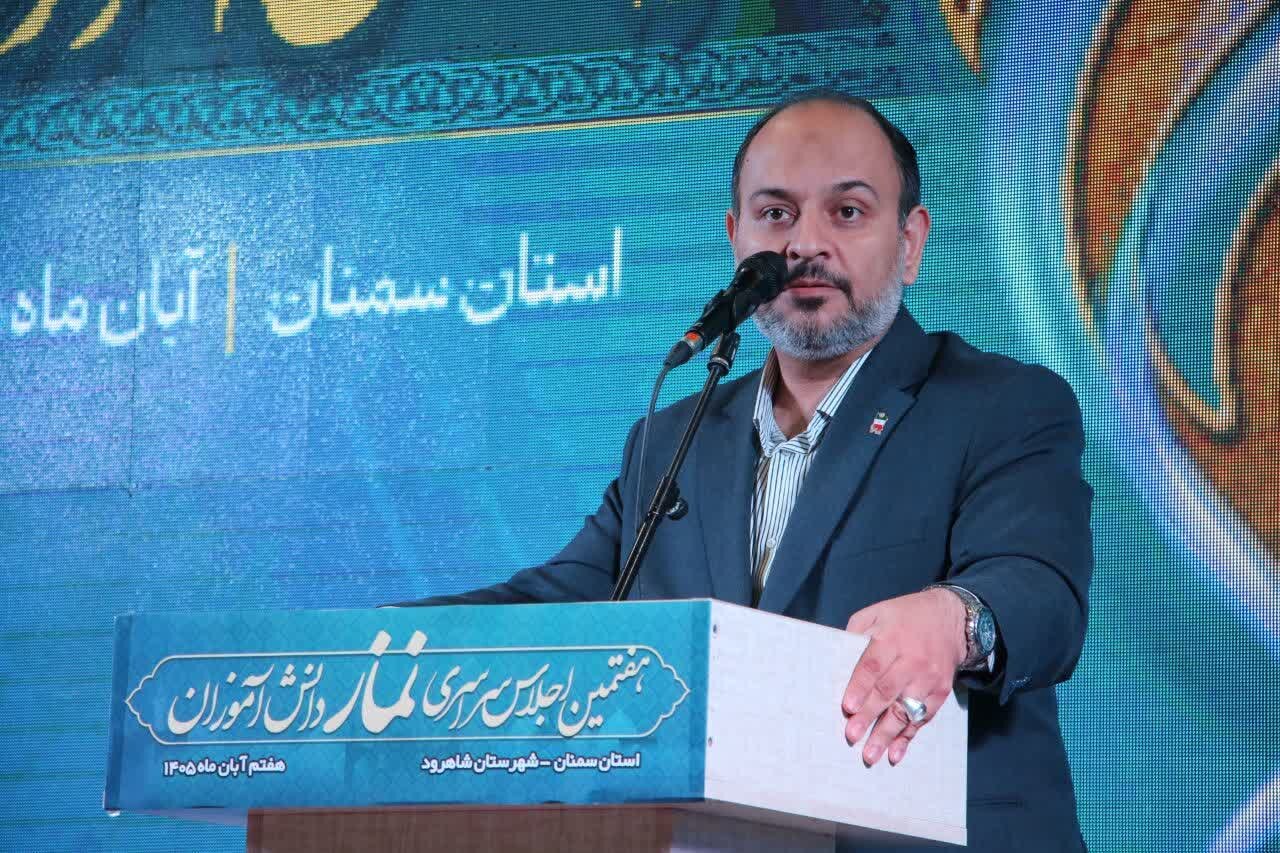 ضرورت گسترش فرهنگ اقامه نماز در مدارس و تربیت نسلی مؤمن، آگاه و مسئولیت‌پذیر