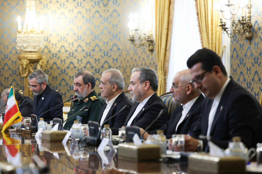 Iranian President’s Website Highlights National Unity, Diplomacy to End War