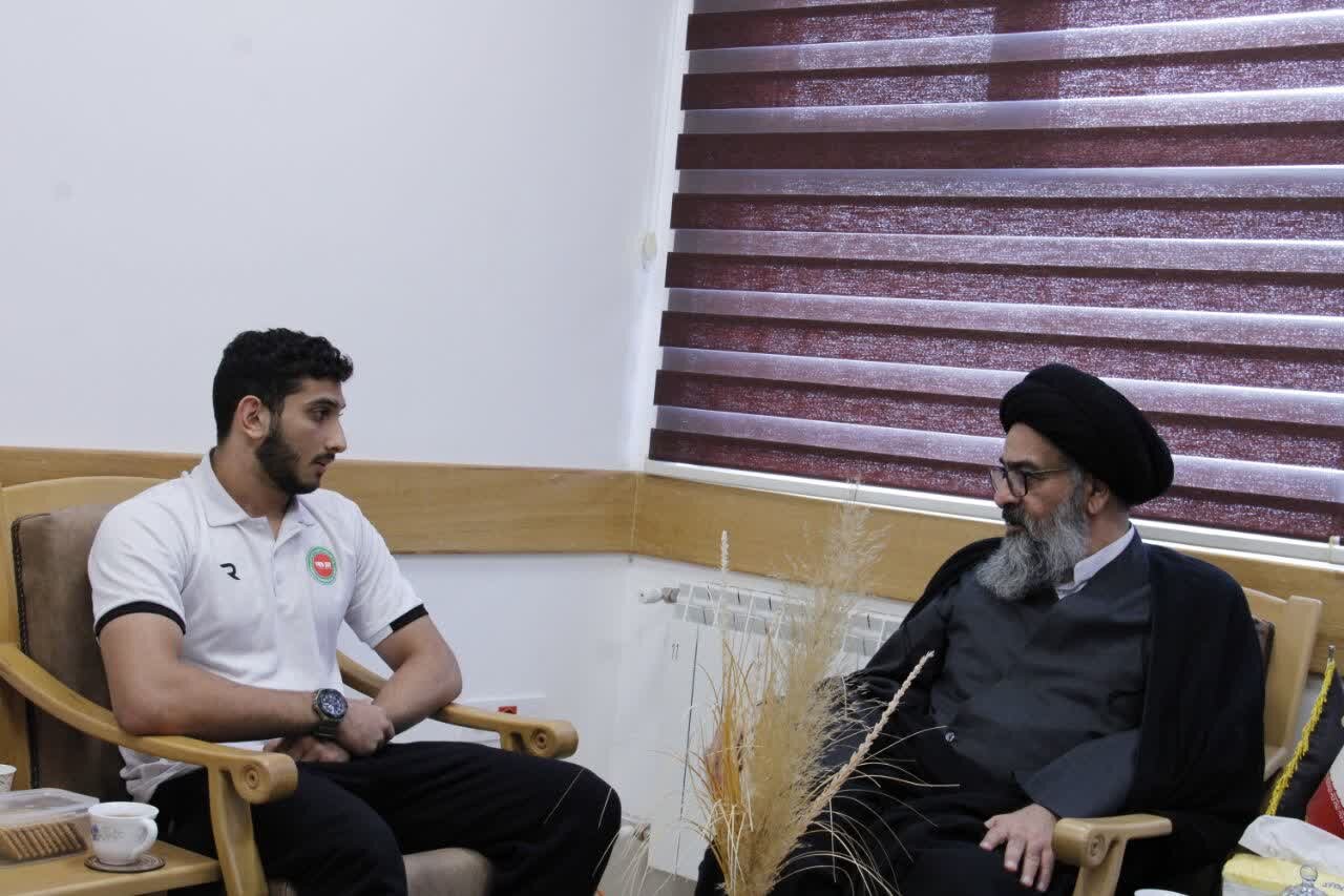 رئیس پژوهشگاه مطالعات فقه معاصر: قهرمانی فقط به پیروزی در میدان مسابقه نیست