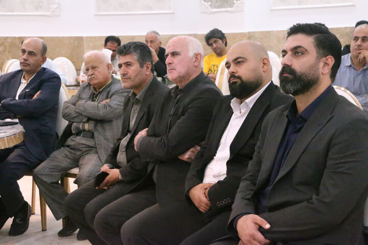 توقف ناوگان حمل کالا در مرزها باید کوتاه شود