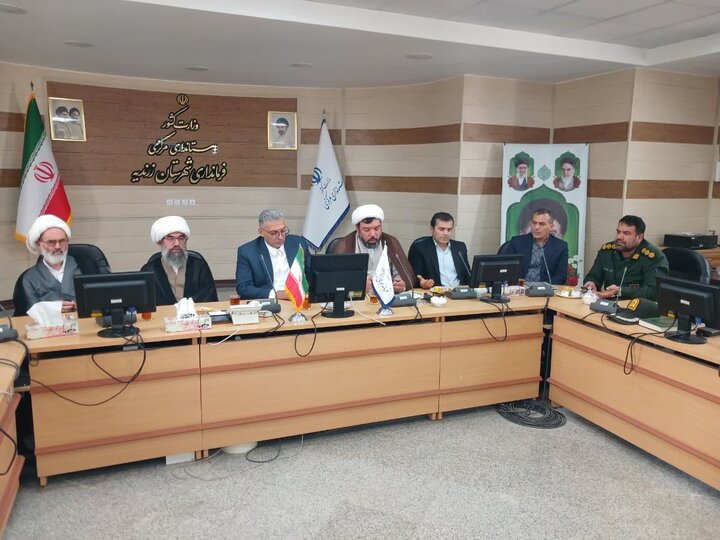 معاون استاندار مرکزی: توسعه صنعتی به قیمت تخریب محیط زیست زرندیه تمام نشود