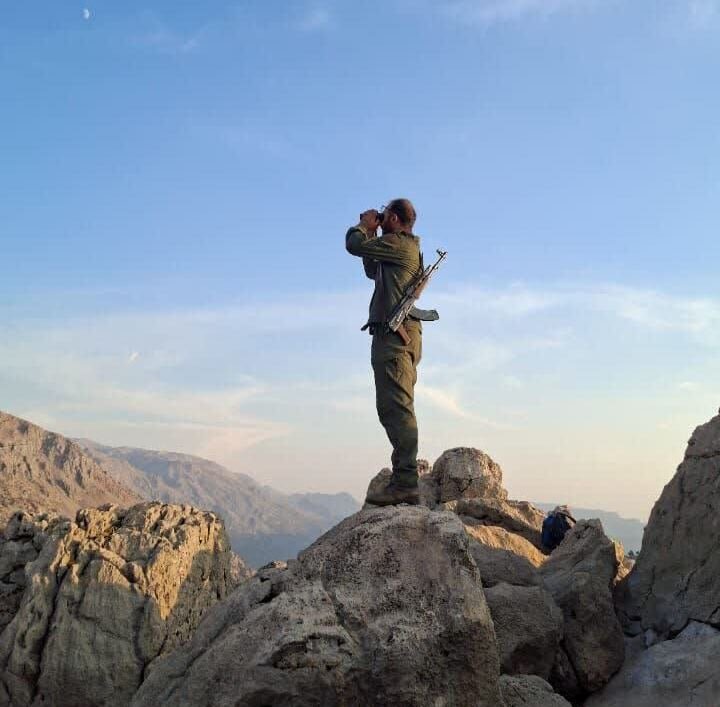 محیط‌بانی، عشق در مرز کوه و تالاب 