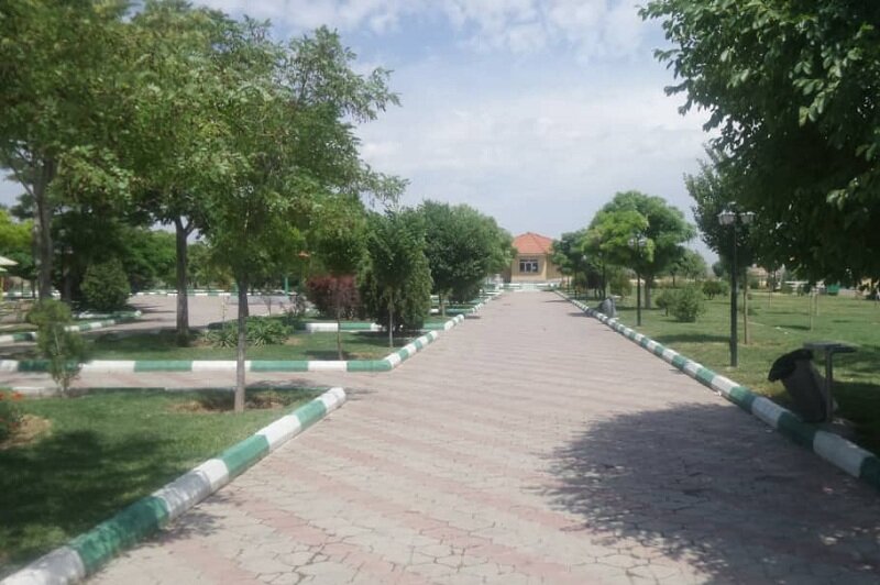 آماده سازی پارک‌های غرب تبریز برای استقبال از گردشگران تابستانی