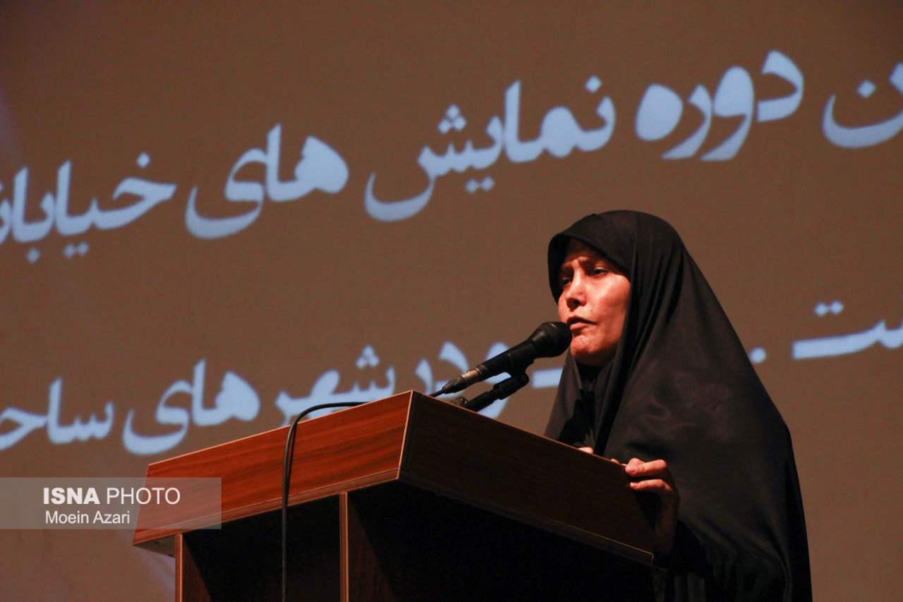 مقابله با آسیب های اجتماعی ذیل کارگروه توسعه تئاتر گیلان