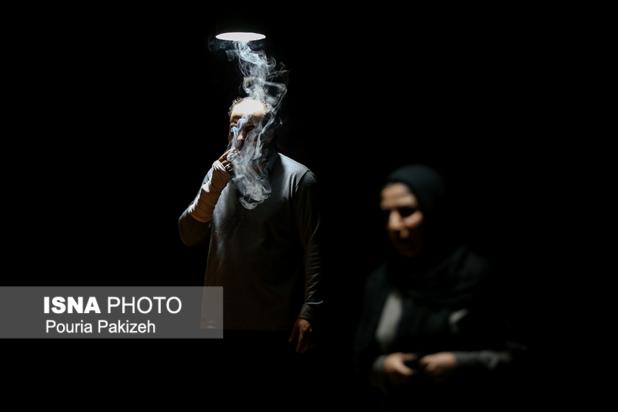 نمایش "پلی از جنس شیشه" 1