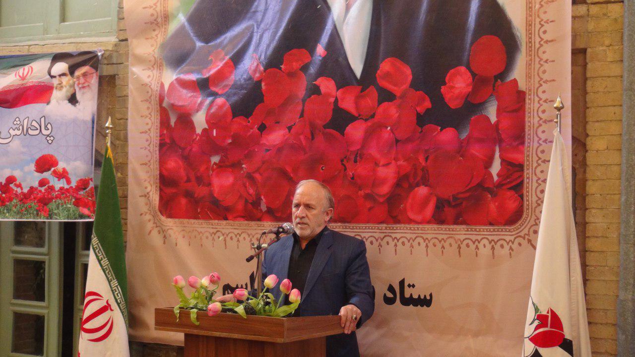 شهیدانی امثال آیت‌الله مدنی با شهادتشان، انقلاب اسلامی را بیمه کردند