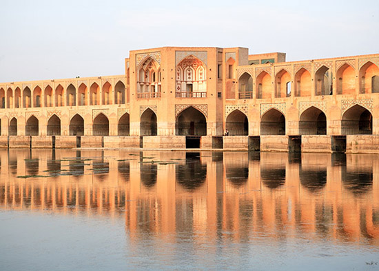 سلامت پل‌های تاریخی اصفهان/رشد ٢٦ درصدی اقامت گردشگران استان نسبت به پارسال  - ایسنا