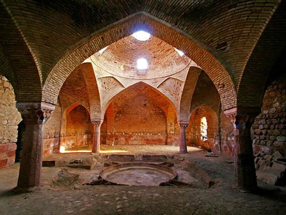 مرمت حمام تاریخی گلپایگان لای منگنه اوقاف 2