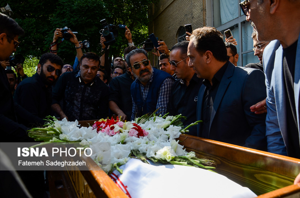 پیکر بهنام صفوی در "بهشت معصومه" شاهینشهر آرام گرفت 141238