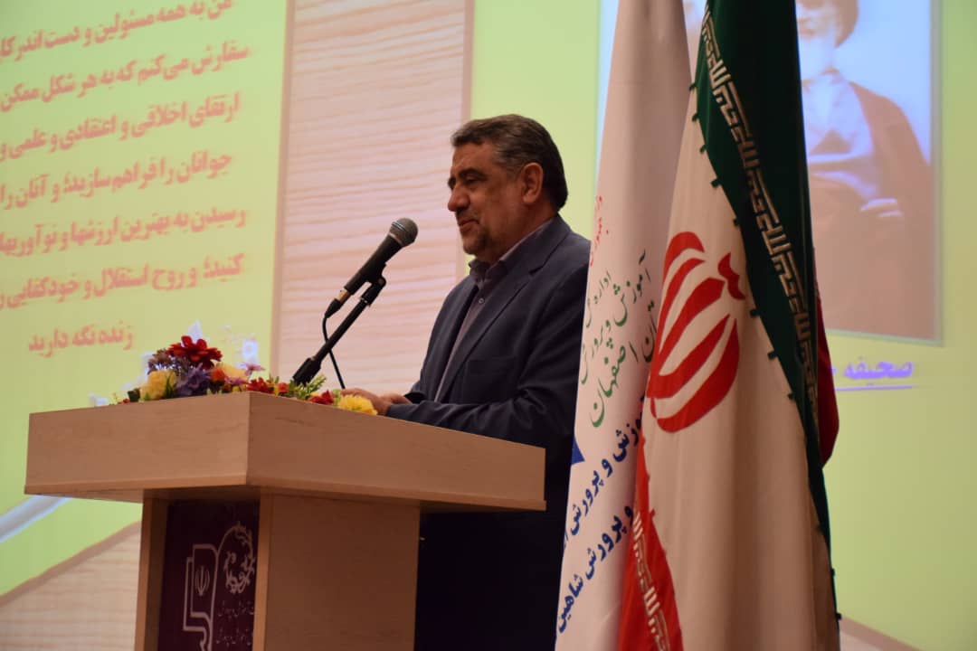 دولت موظف است قانون جبران خدمات معلمان را تصویب کند دولت موظف است قانون جبران خدمات معلمان را تصویب کند