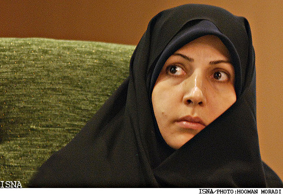 خودکشی، طلاق و اعتیاد مهمترین آسیبهای اجتماعی بانوان در استان است باید مردان آموزش رفتار درست با زنان را ببینند 