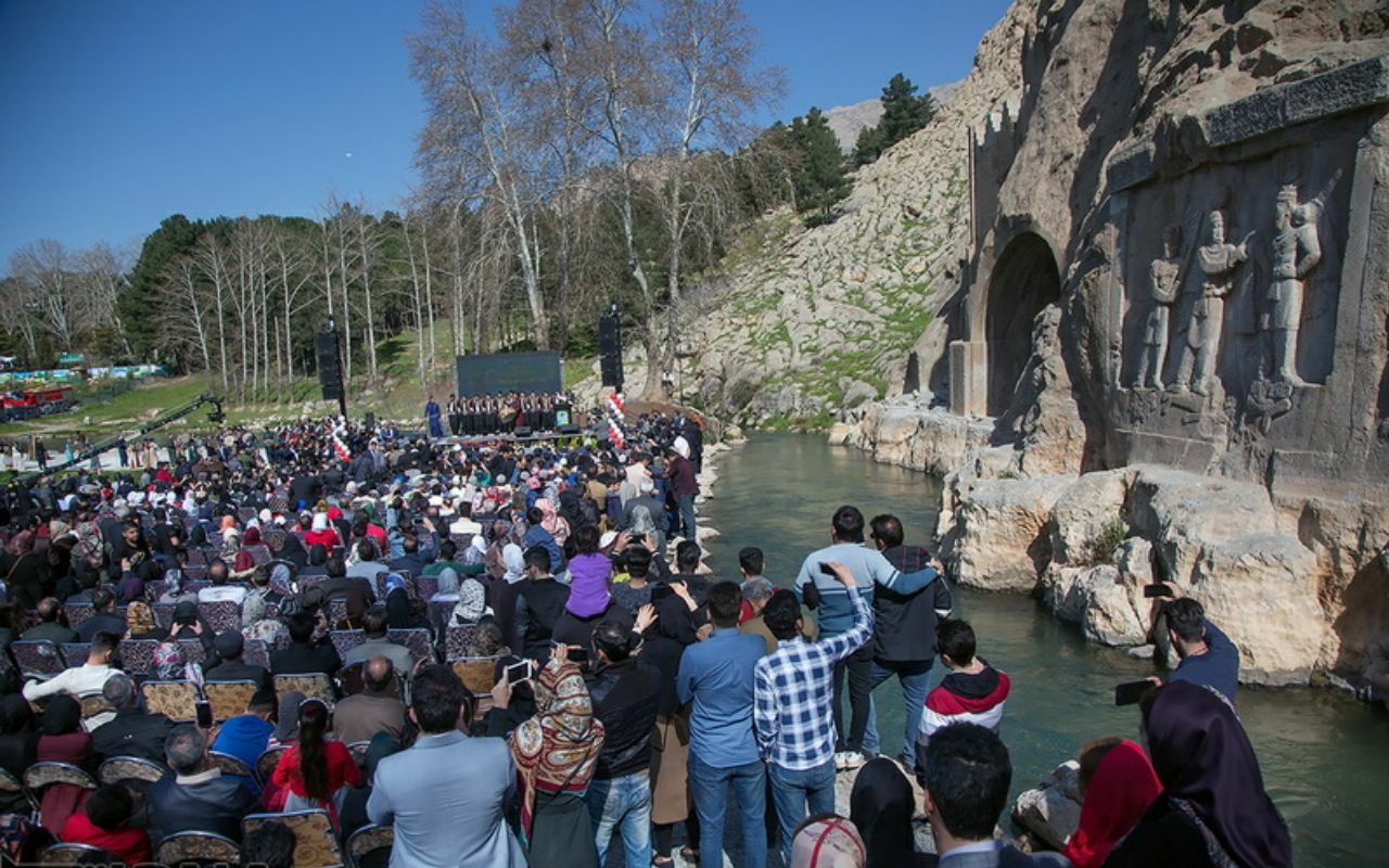 بازدید ۴۲ هزار گردشگر از تاق بستان