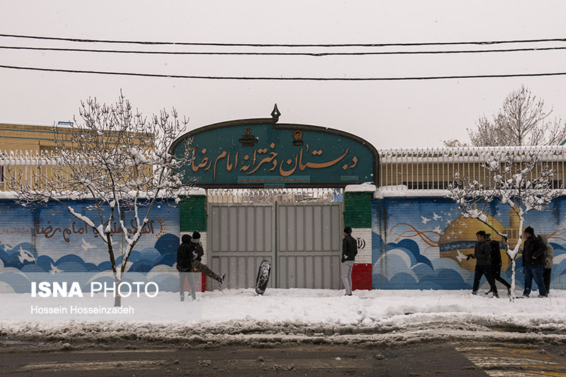 فردا، مدارس ابتدایی مشهد و تبادکان با یک ساعت تاخیر آغاز بکار می‌کنند