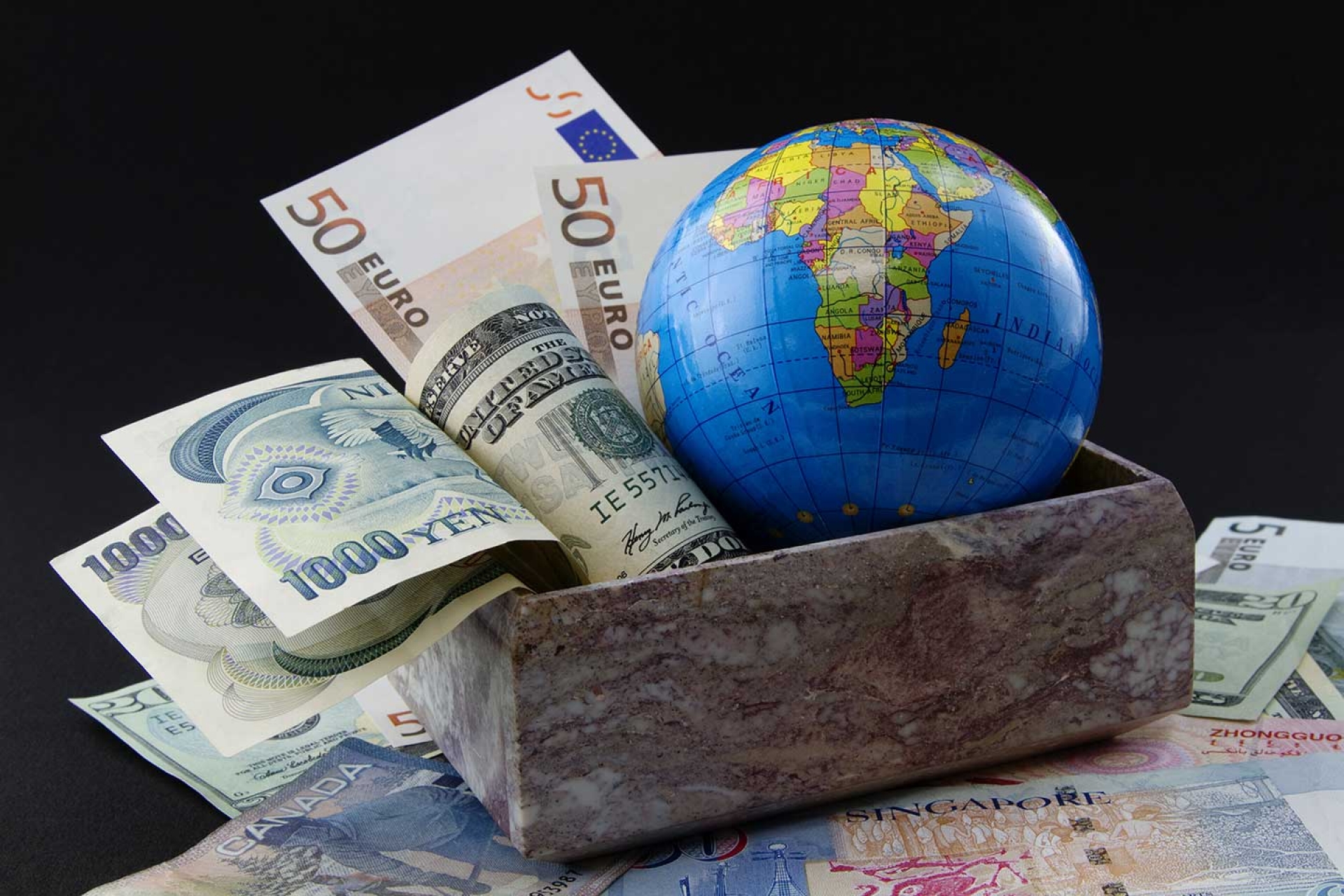 برگزاری نشست تخصصی بررسی سیاست‌های تشویقی سرمایه‌گذاری در مشهد