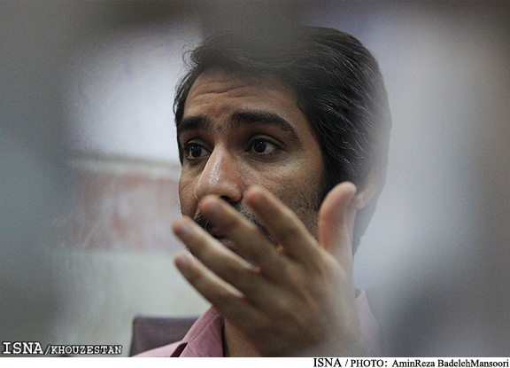 كوروش كرم‌پور: 
شعر معاصر مفاهيم زمان خودش را توليد می‌كند