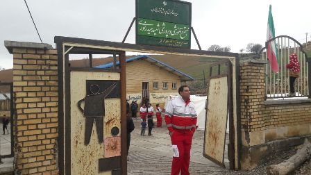 اسکان اضطراری اهالی دو روستای میربگ جنوبی در مدارس شهرستان دلفان image_2019_3_30-12_39_38_787_0a4