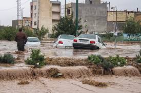 نجات ۹ نفر گرفتار در سیل روستای چم مهر 