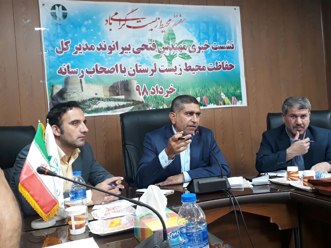 مدیرکل حفاظت محیط زیست: 
ساخت دانشکده محیط زیست لرستان منتفی است