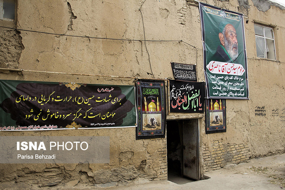 ایسنا - پخت نان نذری در محرم حسيني