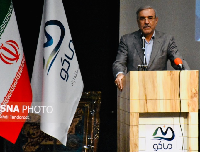 مناطق آزاد همواره در کنار فعالان اقتصادی و سرمایه گذاران است مناطق آزاد همواره در کنار فعالان اقتصادی و سرمایه گذاران است