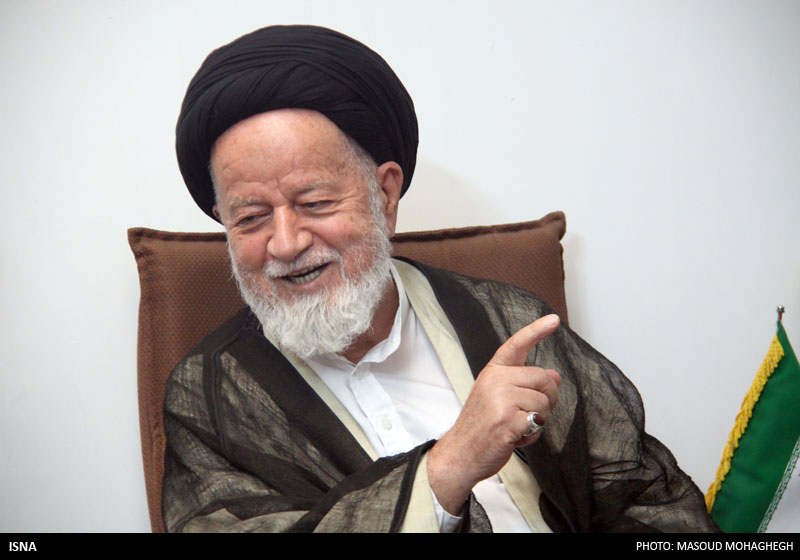 نشست متفاوت امام‌جمعه سمنان با خبرنگاران؛
از تکذیب استعفا تا توصیه مسوولان به مهربانی در حق رسانه‌ها