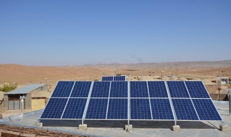 وارد مدار شدن ۳۰۰ نیروگاه خورشیدی کوچک‌مقیاس در استان سمنان