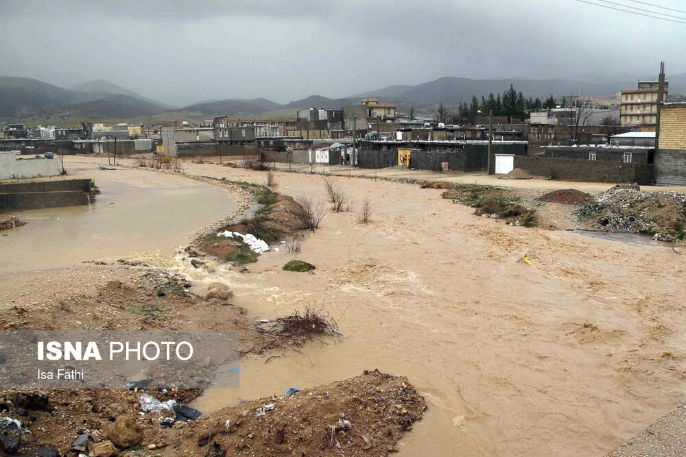جزئیاتی از محو شدن روستای «آبیدک» بر اثر رانش زمین