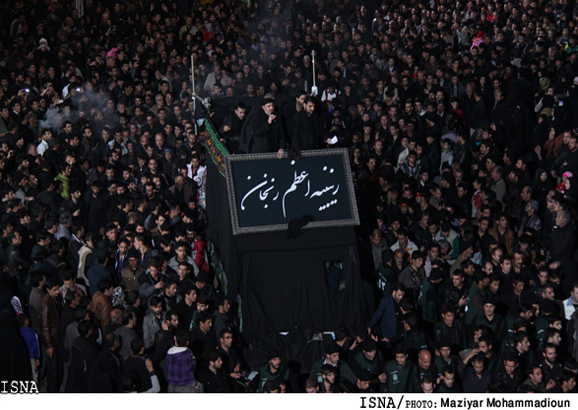 آغاز حرکت دسته عزاداری زینبیه اعظم زنجان