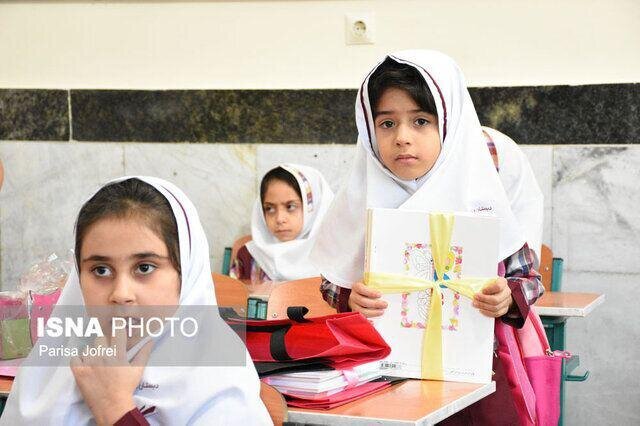 مدارس البرز در روز سه‌شنبه تعطیل نیست