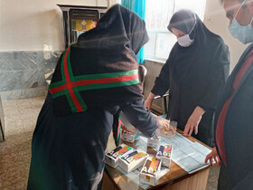 معلم کرجی برای ۷ دانش‌آموز گوشی خرید