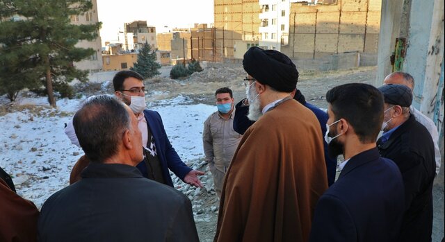 البرز مشکلات ساختاری فراوانی دارد
