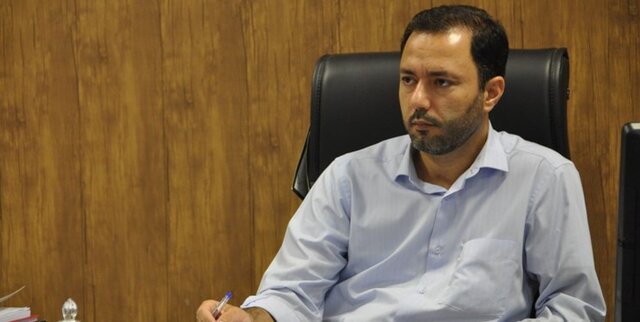 گلایه نماینده کرج از مانع‌تراشی وزارت بهداشت برای مشاغل خرد و خانگی
