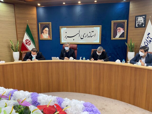 مسئولیتپذیر باشیم و بی تفاوت از کنار نیازها و کمبودهای مردم نگذریم مسئولیتپذیر باشیم و بی تفاوت از کنار نیازها و کمبودهای مردم نگذریم