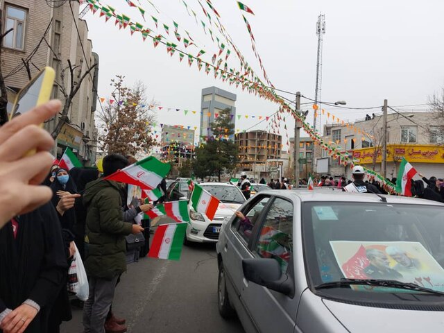 راهپیمایی دهه فجر در البرز به صورت خودرویی برگزار شد