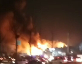 انفجار کپسول گاز در چهارباغ/سه مغازه آتش گرفت