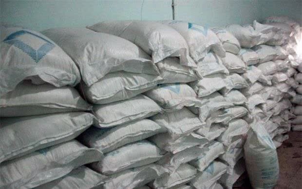 کشف ۲۸ تن مواد خوراکی احتکار شده در البرز